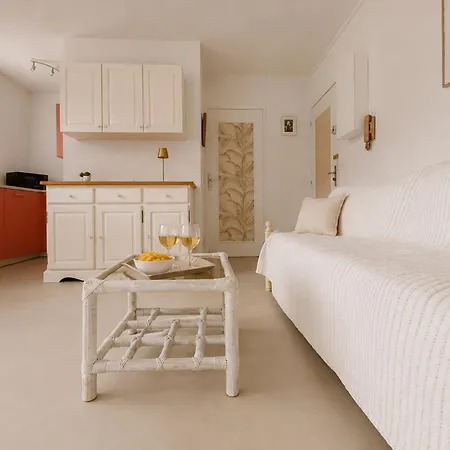 Appartement T2 Cavalaire, Balcon & Parking
